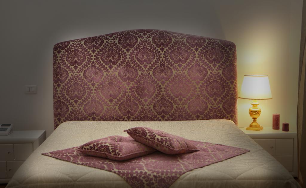アグリジェント B＆B パラッツォ デル テアトロ Bed & Breakfast エクステリア 写真