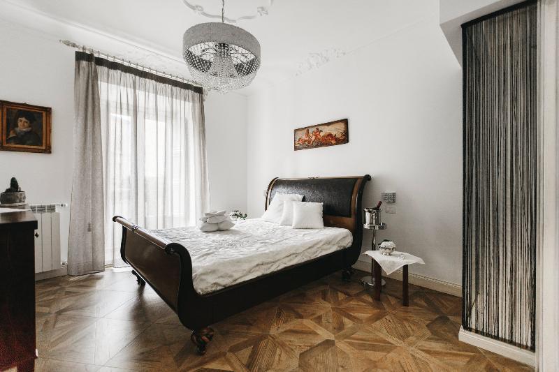 アグリジェント B＆B パラッツォ デル テアトロ Bed & Breakfast エクステリア 写真
